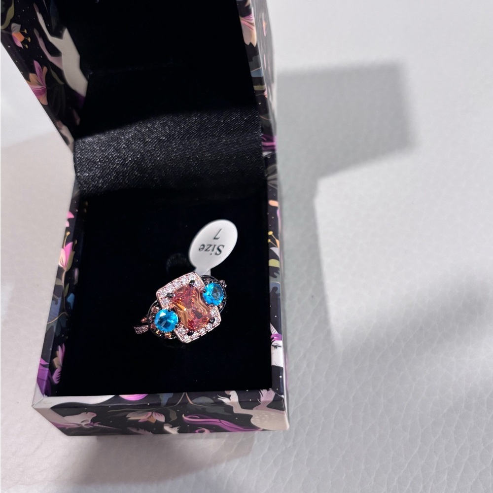 Peermont Jewelry Champagne Blue Topaz Cocktail Ring Size 7 NWT